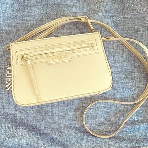 Guess Crossbody